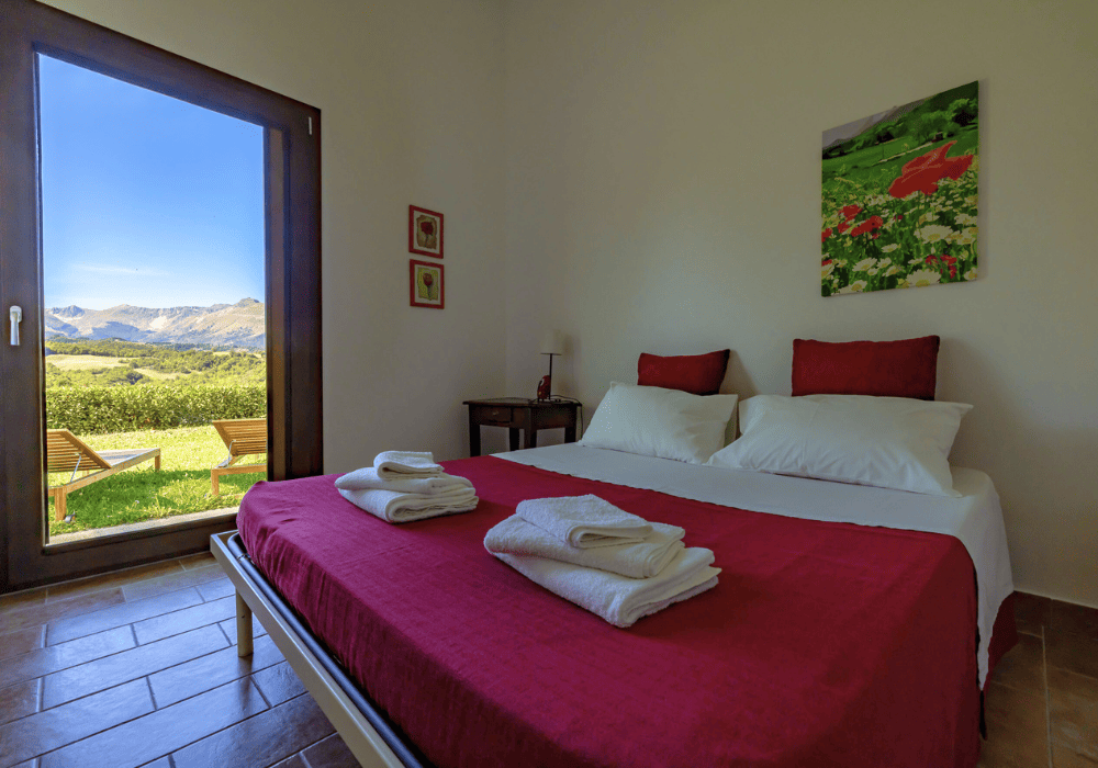 Agriturismo La Filomena | appartamenti Goditi la vista sui Monti Sibillini da un appartamento dell'agriturismo La Filomena.